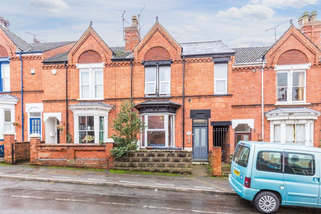 Property photo 1 of 6