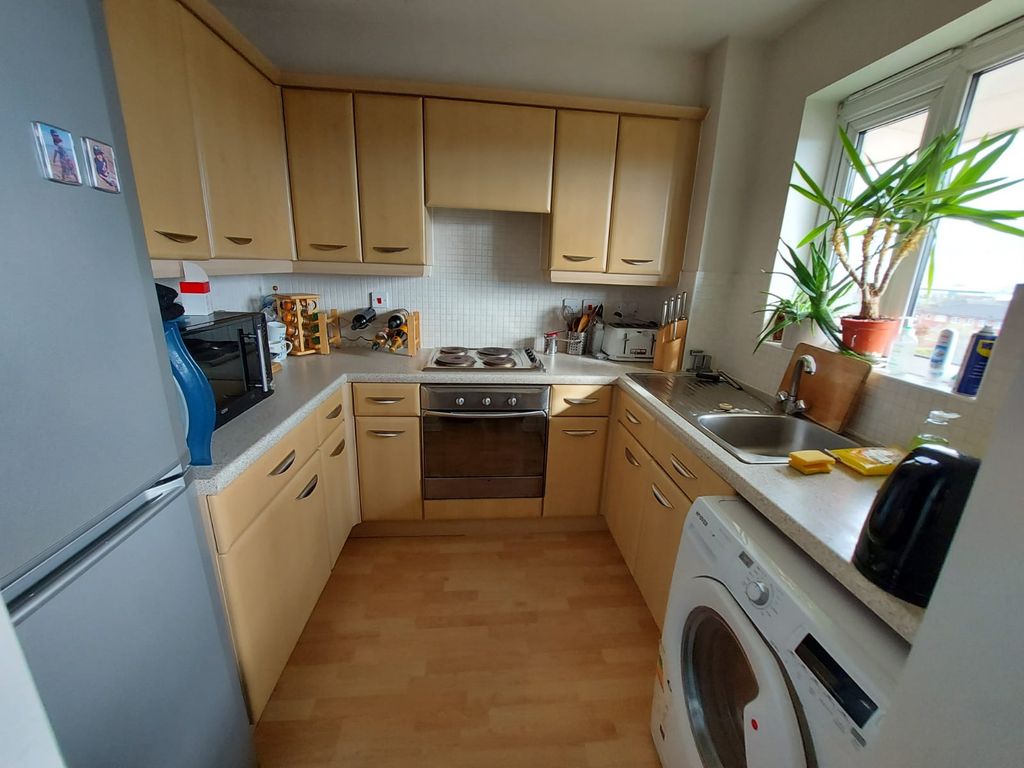 Property photo 1 of 6 Spacious Two Bedroom Flat To Rent In Edmonton.