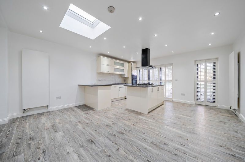 Property photo 2 of 14 Photo 14