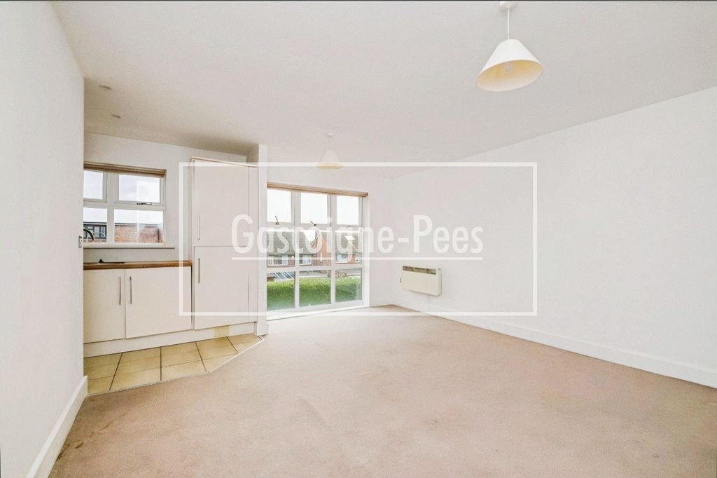 Property photo 3 of 9