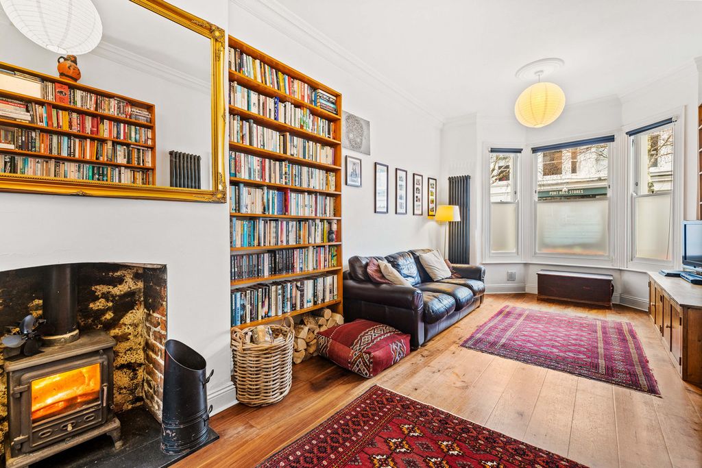 Property photo 2 of 16