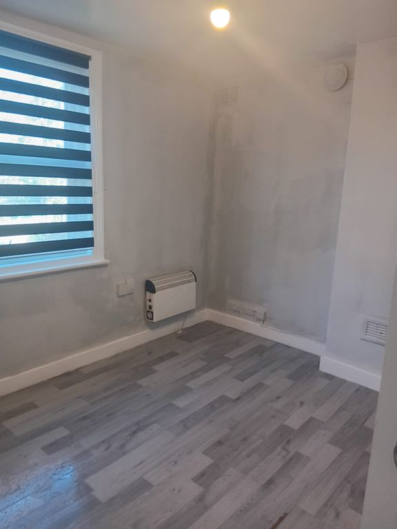Property photo 3 of 3