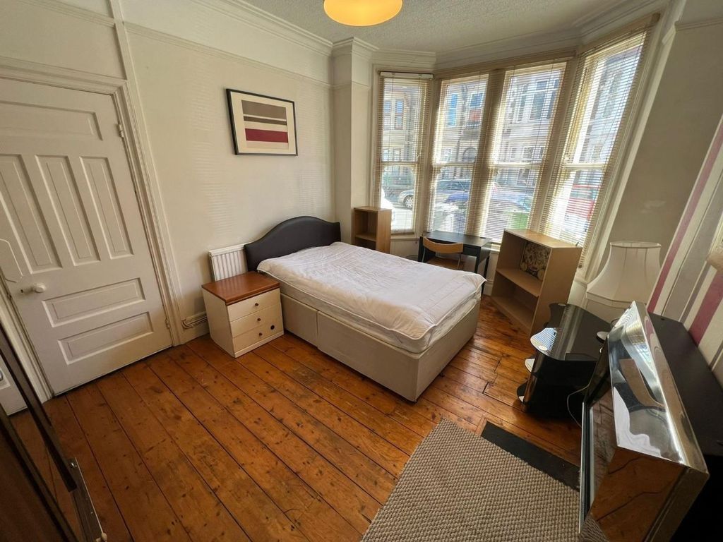 Property photo 1 of 13 Bedroom One