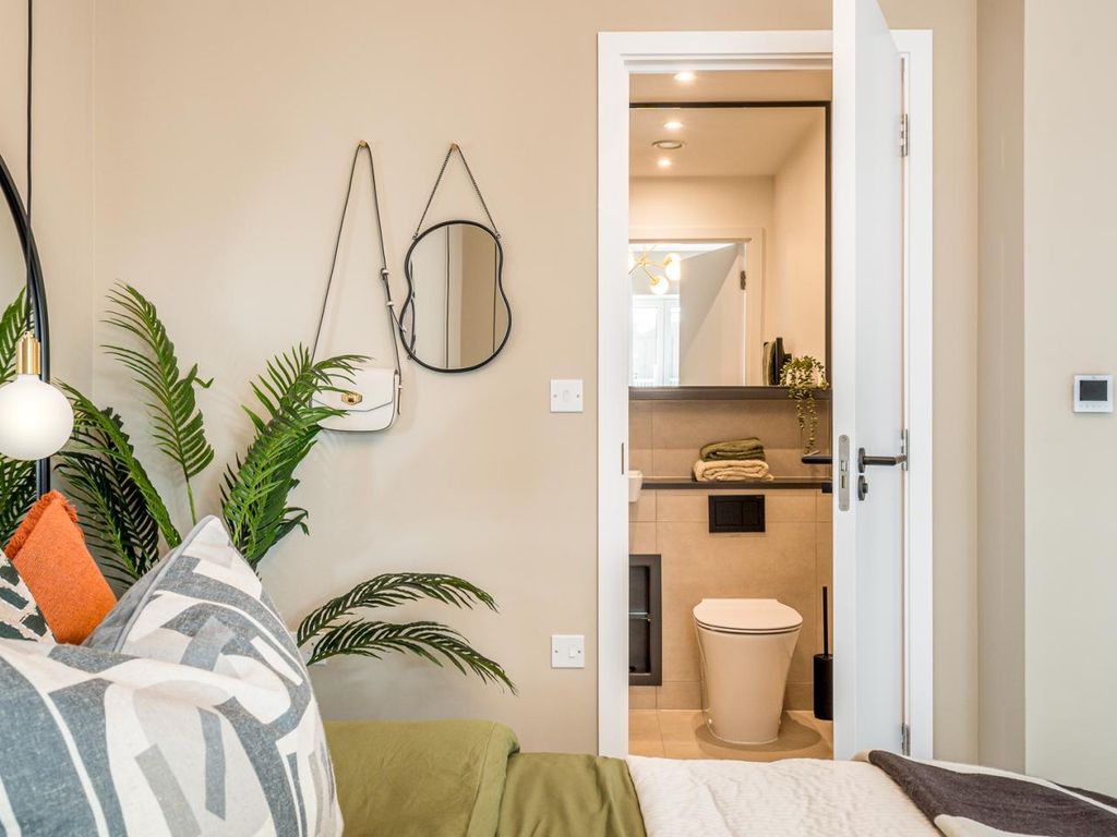 Property photo 3 of 11 Ngp, One Bedroom Apartment Ensuite