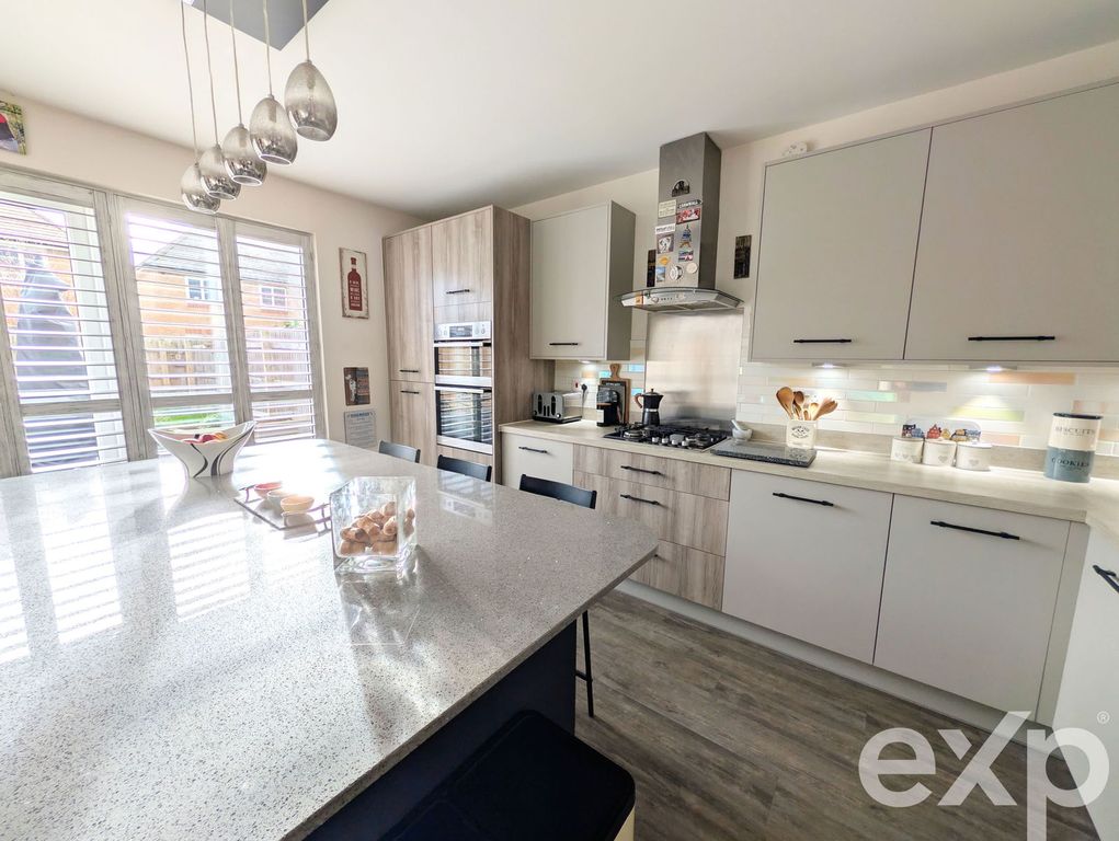 Property photo 3 of 24