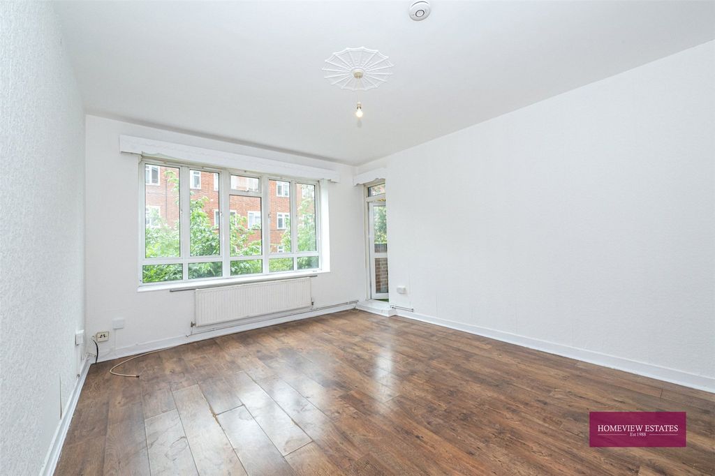 Property photo 3 of 8 Picture No. 03