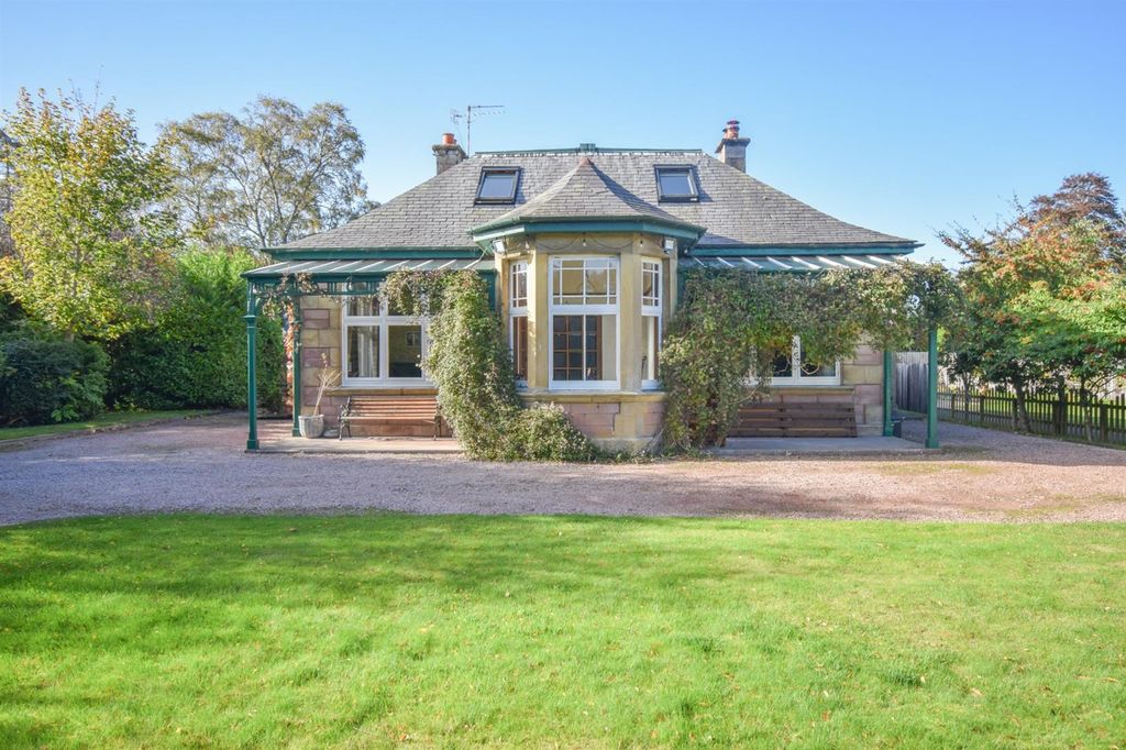 Property photo 1 of 34 Front.Jpg