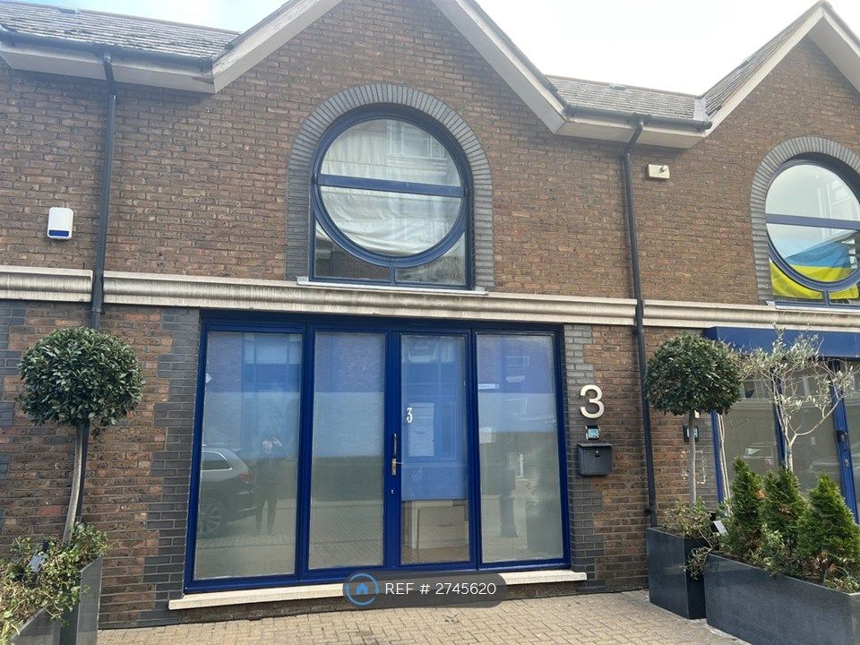 Property photo 1 of 11 Front