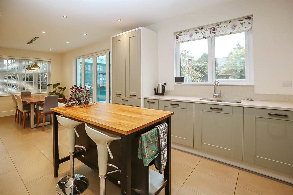 Property photo 2 of 15 Kitchen/Diner