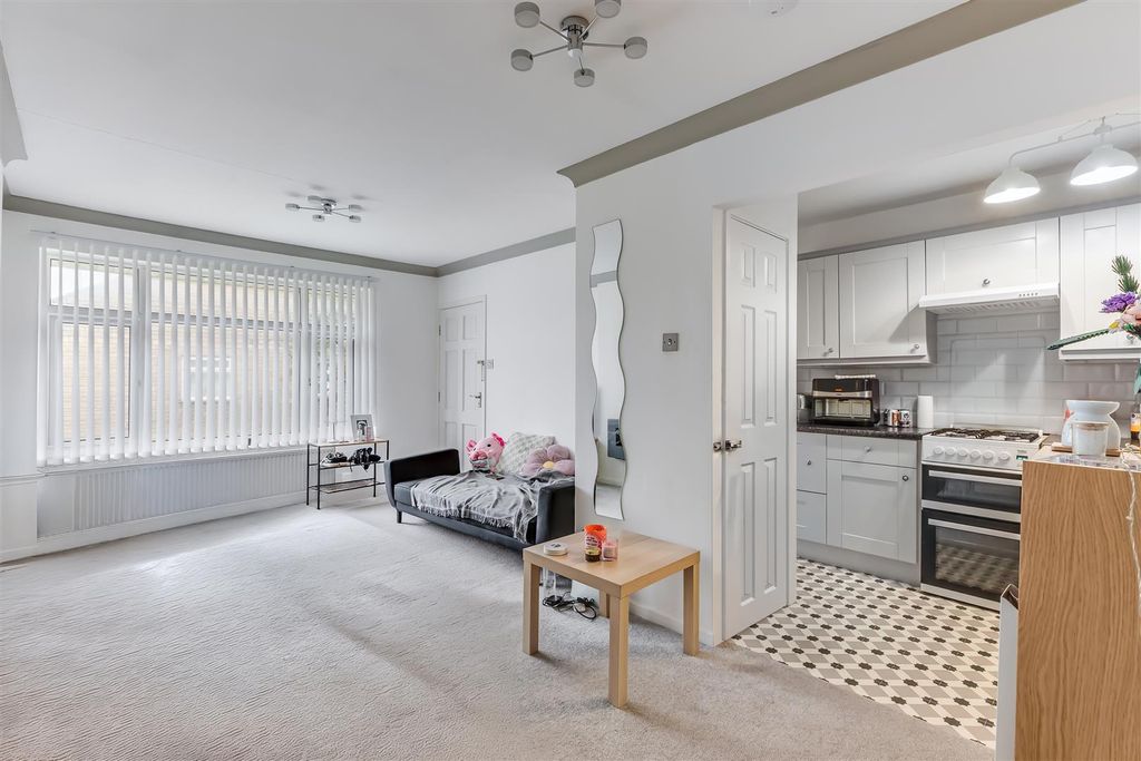 Property photo 3 of 9 Living Area.Jpg