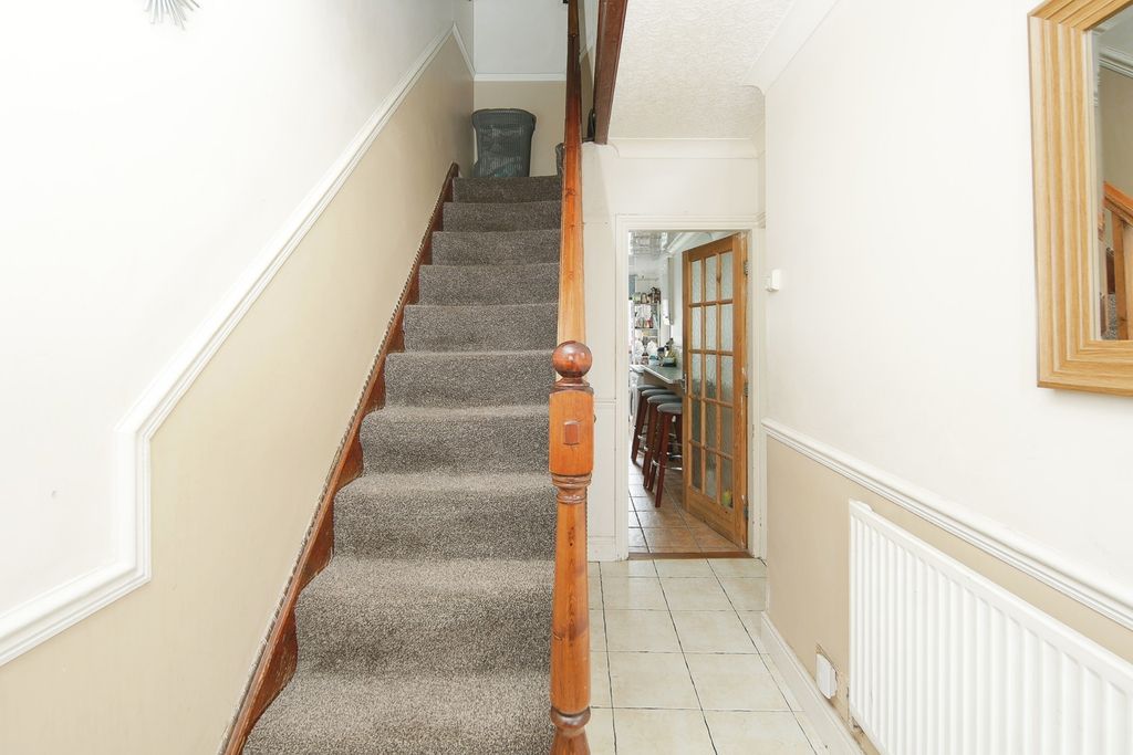 Property photo 2 of 14 Photo