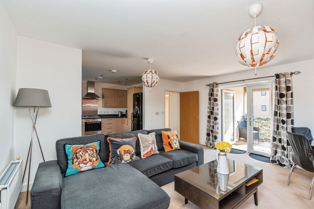 Property photo 3 of 17 Pbox-Img.Jpg