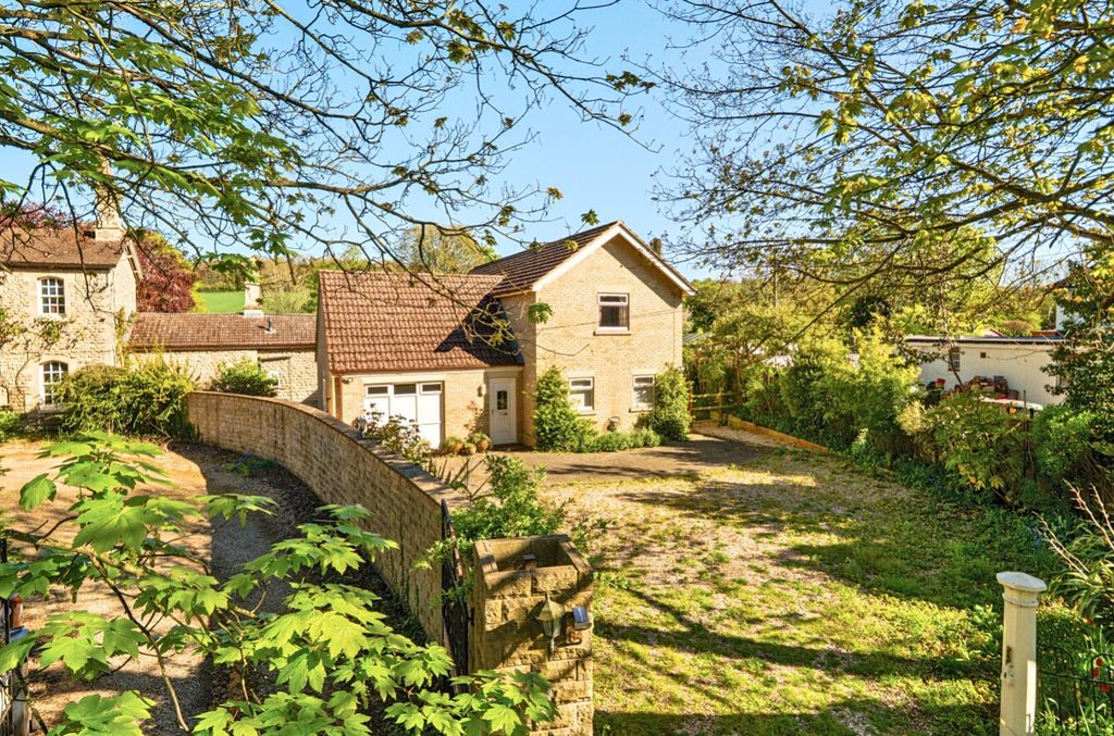 Property photo 1 of 33 1451514-2-69Ea991038A40