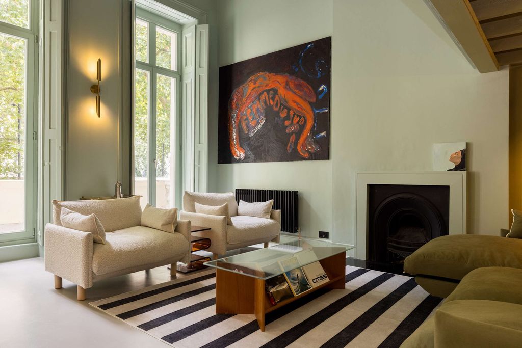 Property photo 1 of 30 Living Room