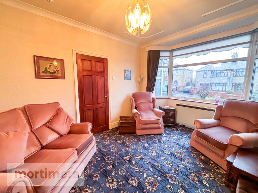 Property photo 3 of 19 Living Room