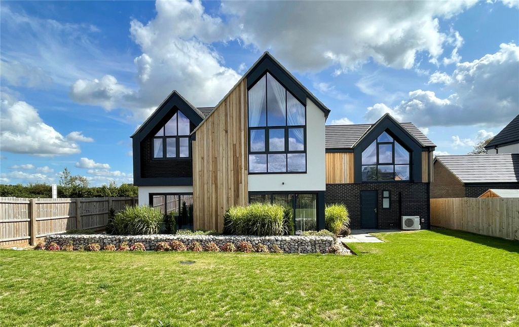 Property photo 3 of 26 Picture No. 40