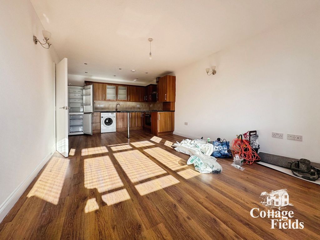 Property photo 3 of 8