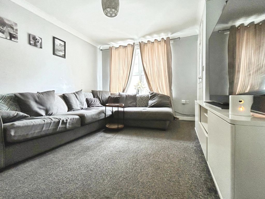 Property photo 3 of 17 Pbox-Img.Jpg