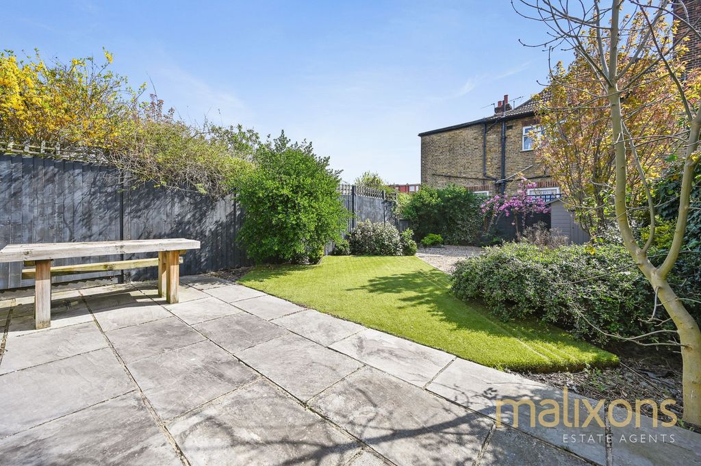 Property photo 3 of 11