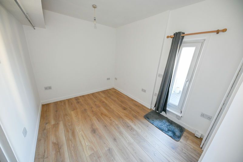 Property photo 3 of 10 Photo 2