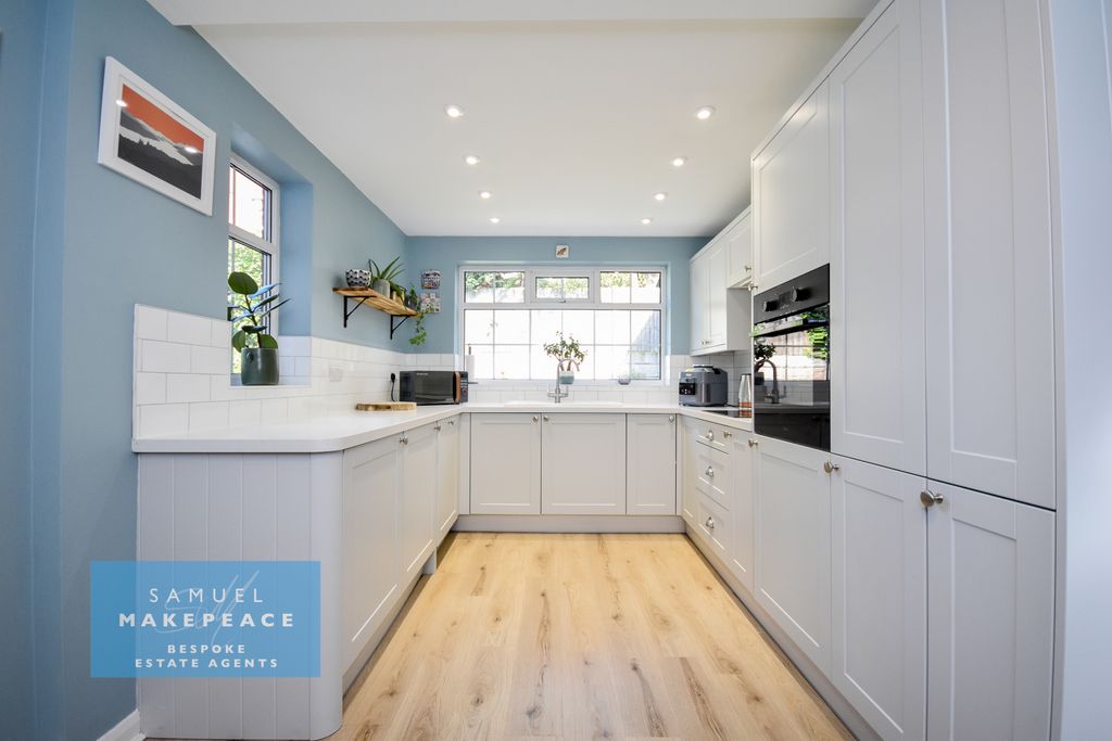 Property photo 2 of 24 Gallery