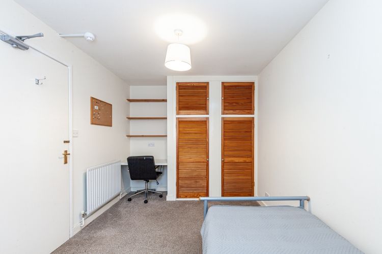 Property photo 1 of 10 258276