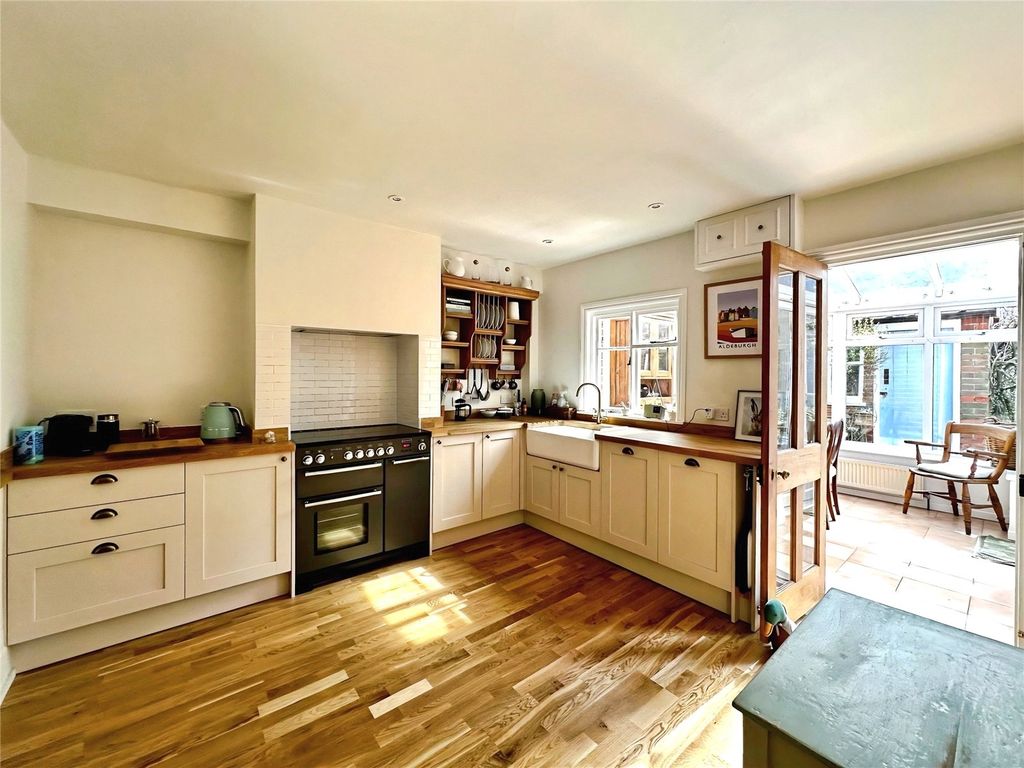 Property photo 3 of 12 Picture No. 05