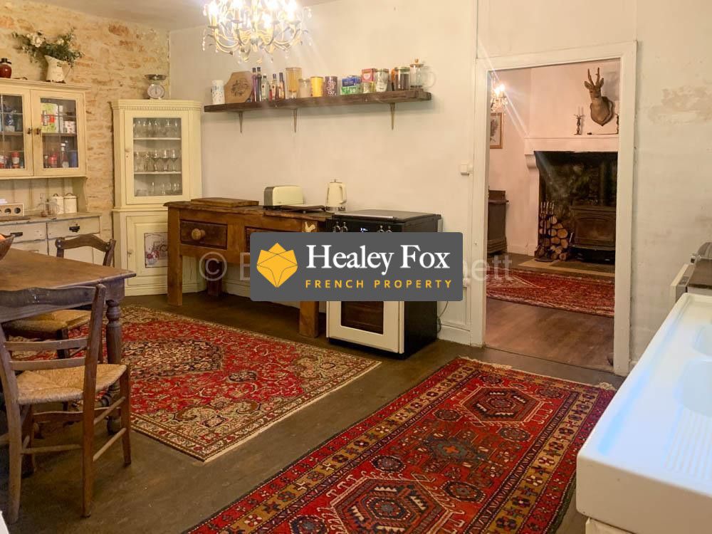 Property photo 2 of 29