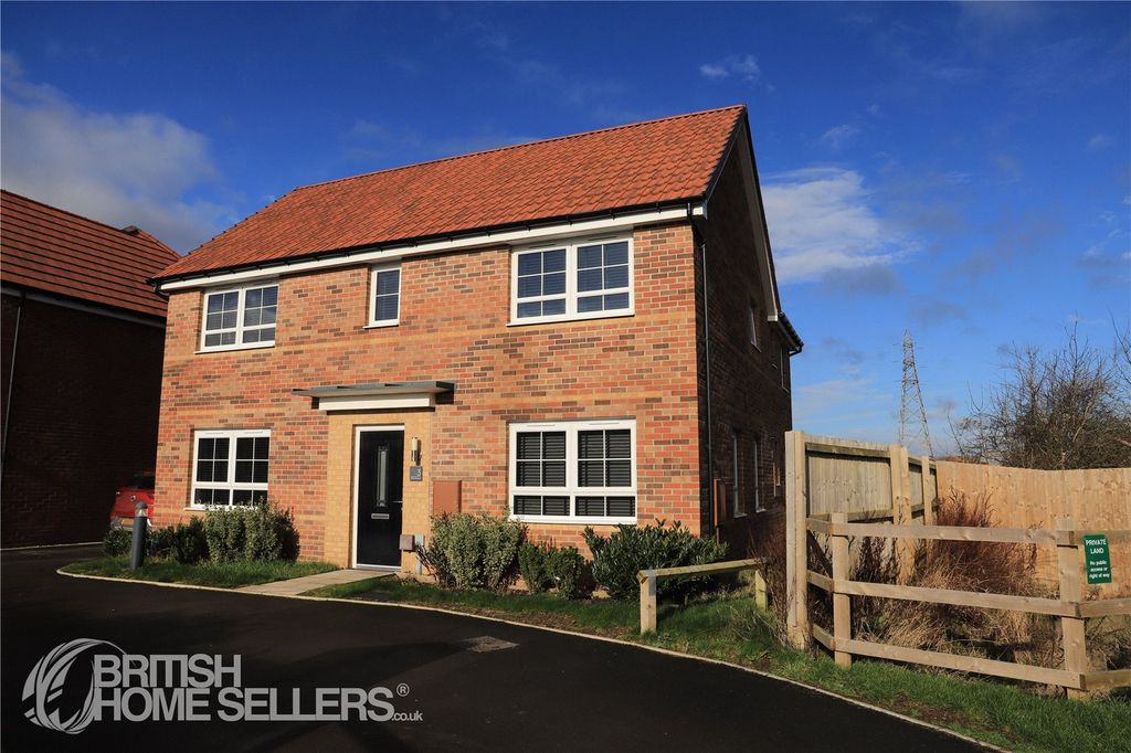 Property photo 1 of 31 Picture No. 15