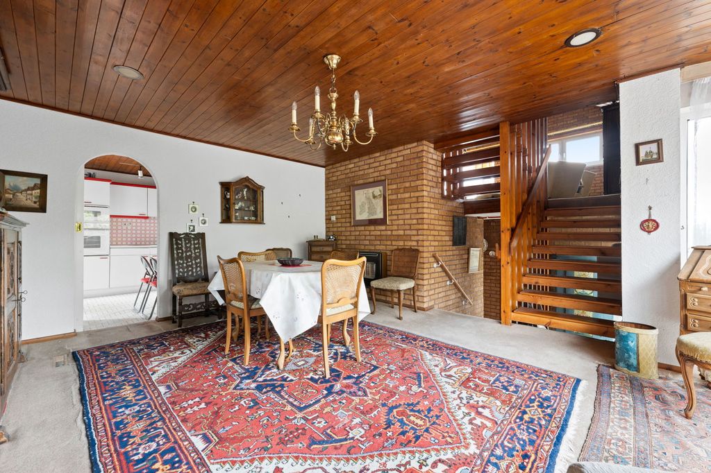 Property photo 3 of 29