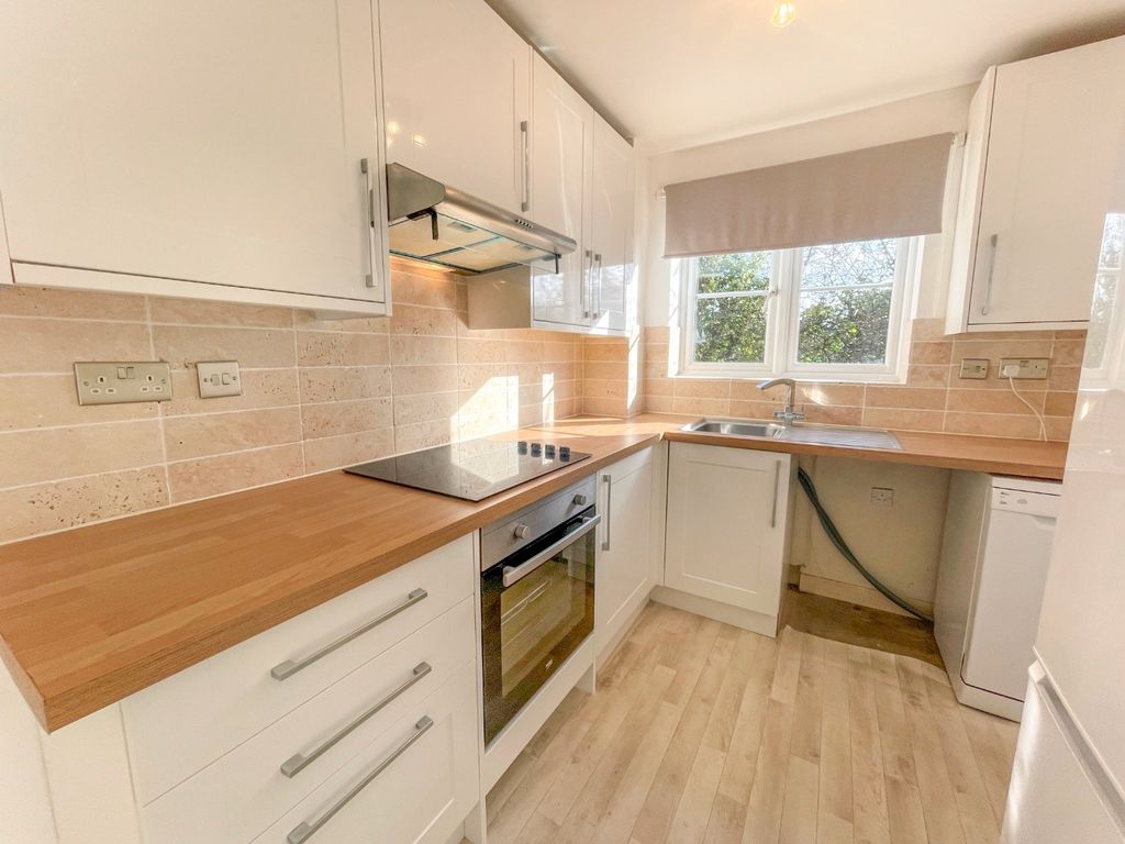 Property photo 2 of 9 1333975