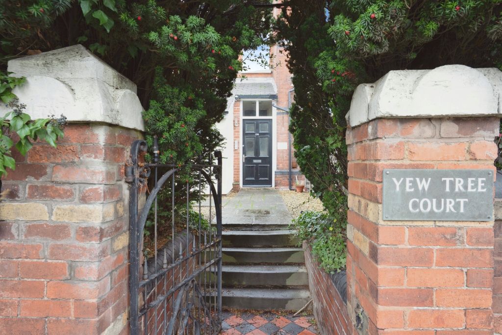 Property photo 1 of 20