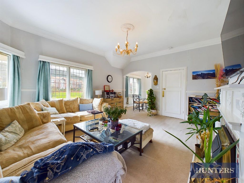 Property photo 3 of 16 Cam03407G0-Pr0094-Still009.Jpg