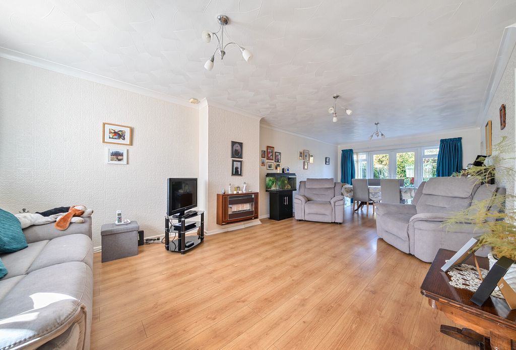 Property photo 2 of 11 1352568-3-68c8A0A...
