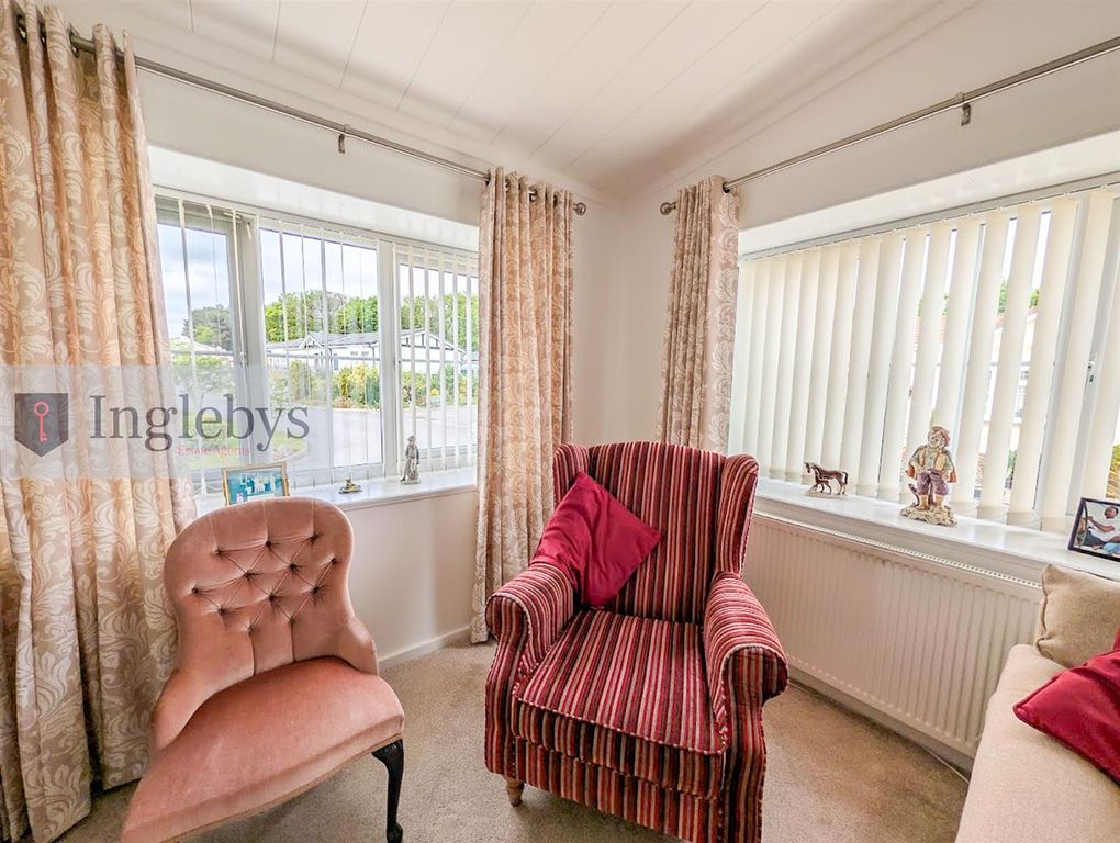 Property photo 3 of 23