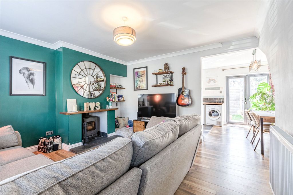 Property photo 2 of 16 Sitting Room