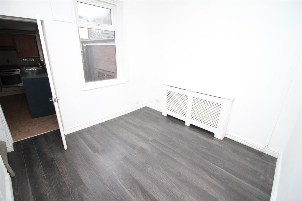 Property photo 2 of 7 Img_4721[1].Jpg