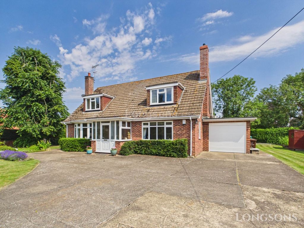 Property photo 2 of 27