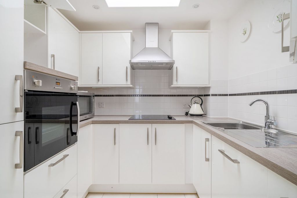 Property photo 2 of 12 Kitchen