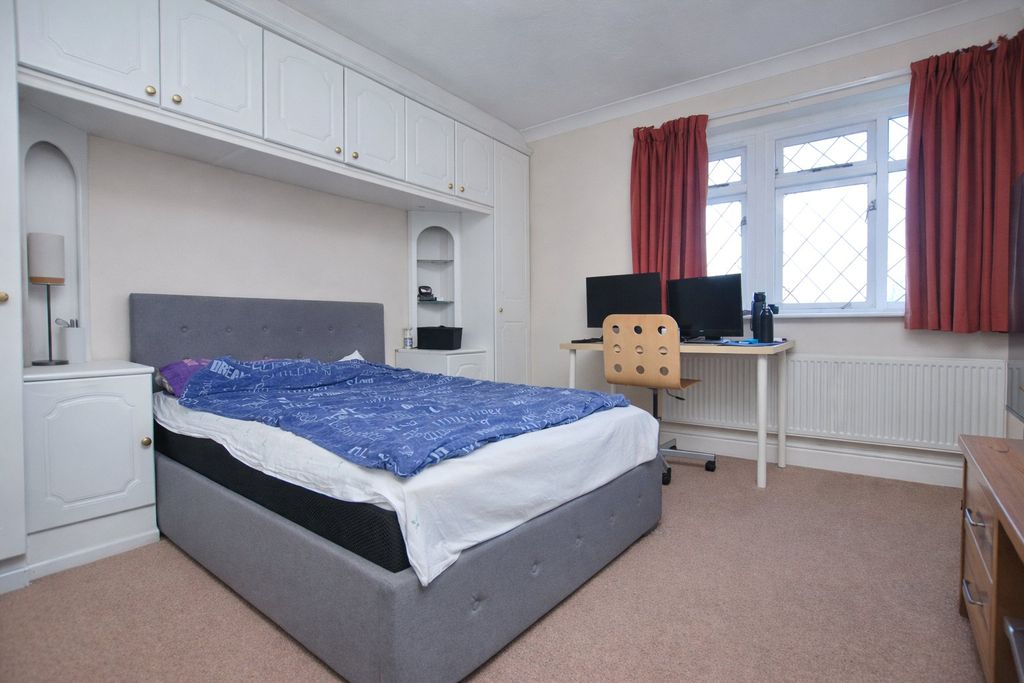 Property photo 2 of 7 Picture No. 01