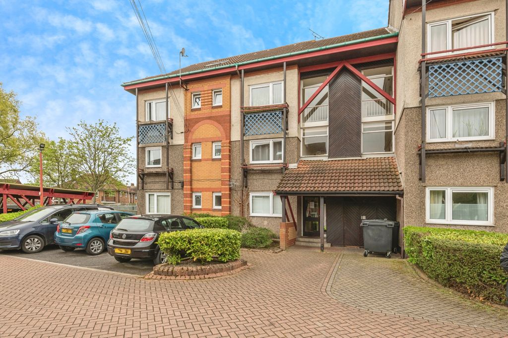 Property photo 3 of 14