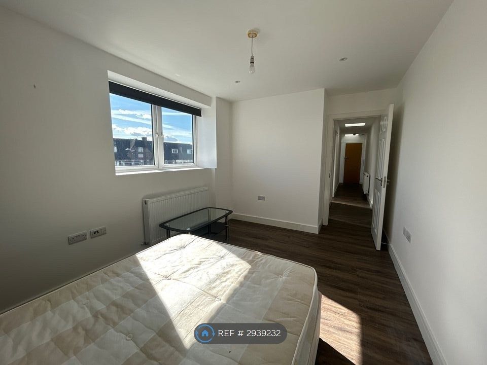 Property photo 3 of 4