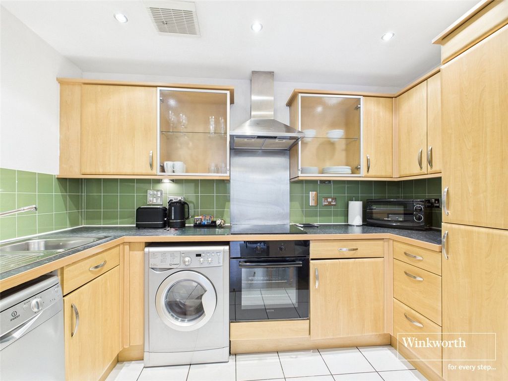 Property photo 3 of 11 Picture No. 39