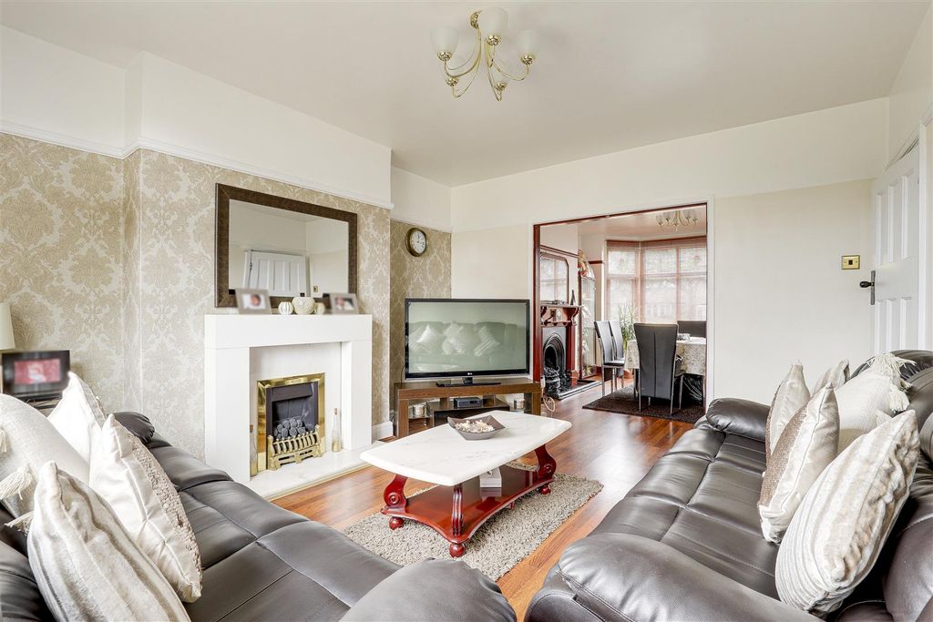 Property photo 3 of 19 05.Jpg