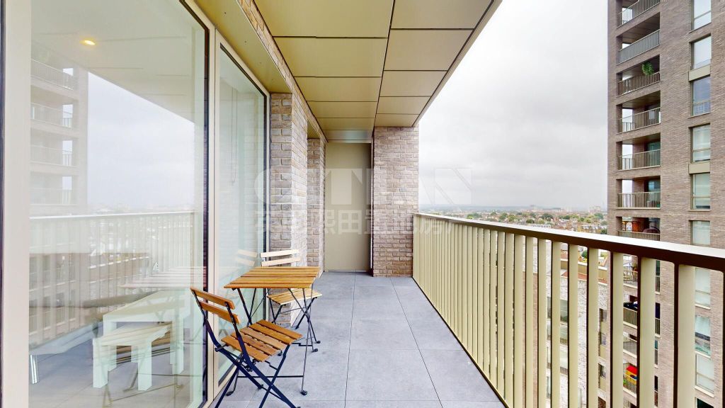 Property photo 2 of 19