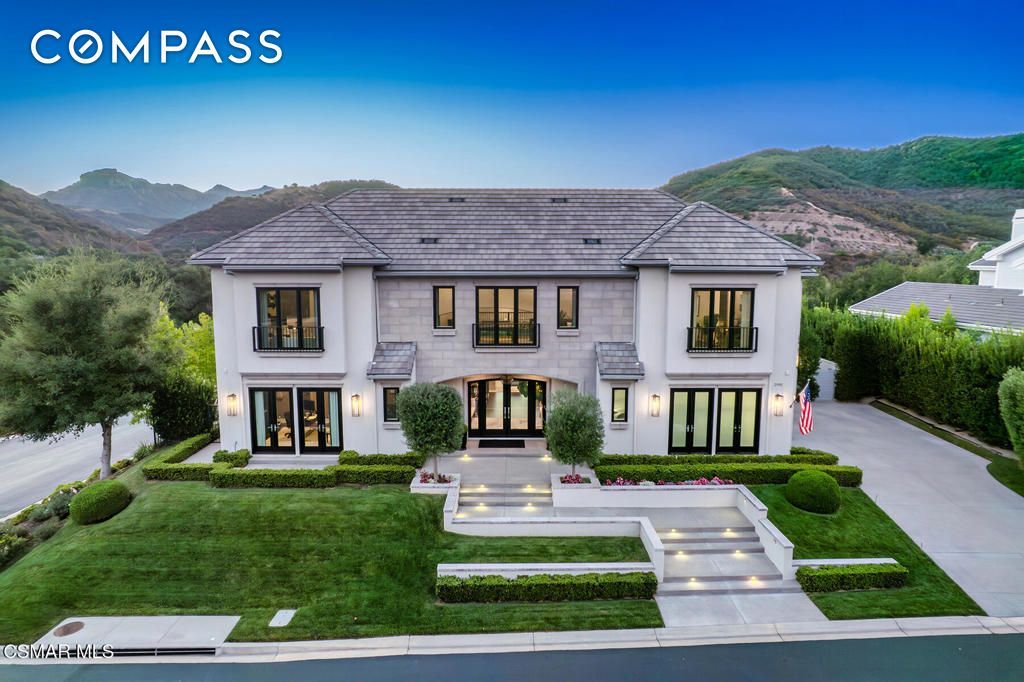 Property photo 2 of 53