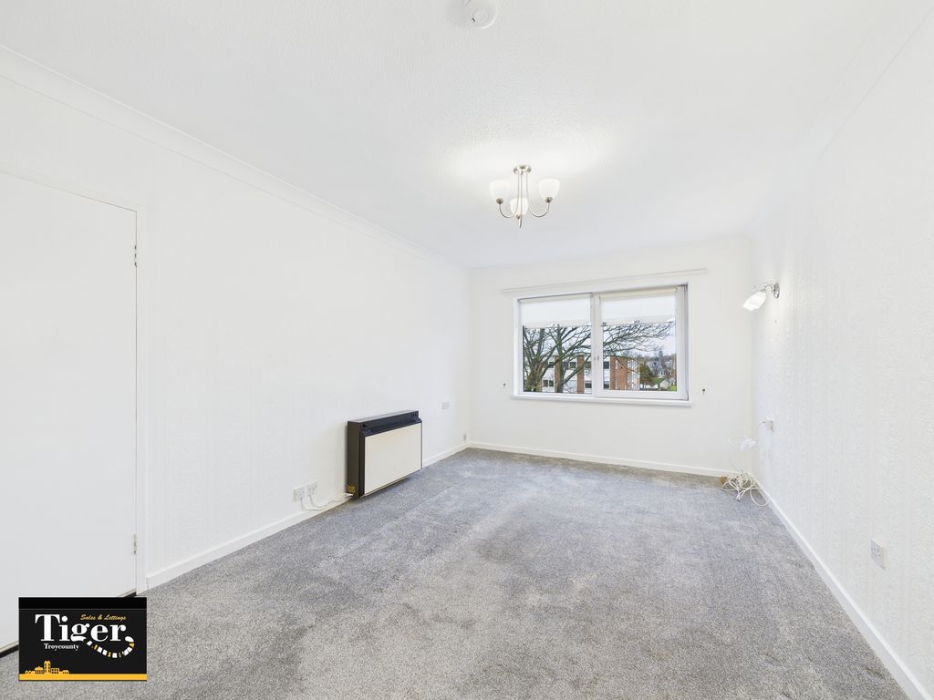 Property photo 3 of 19 Cam03440G0-Pr0485-Still002