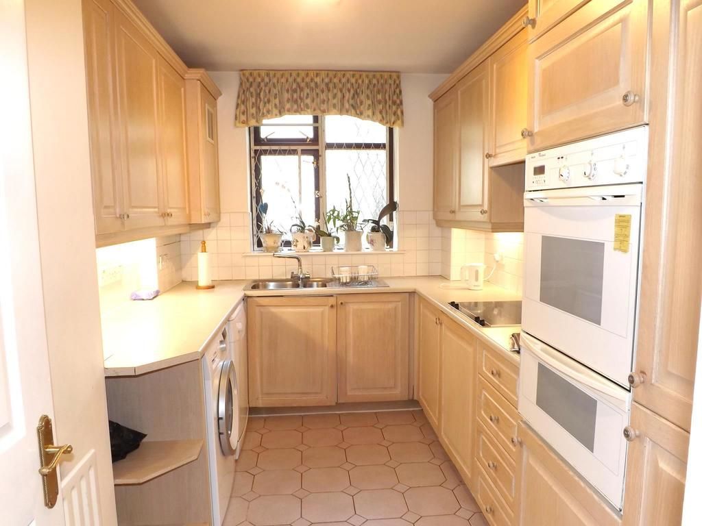 Property photo 3 of 9