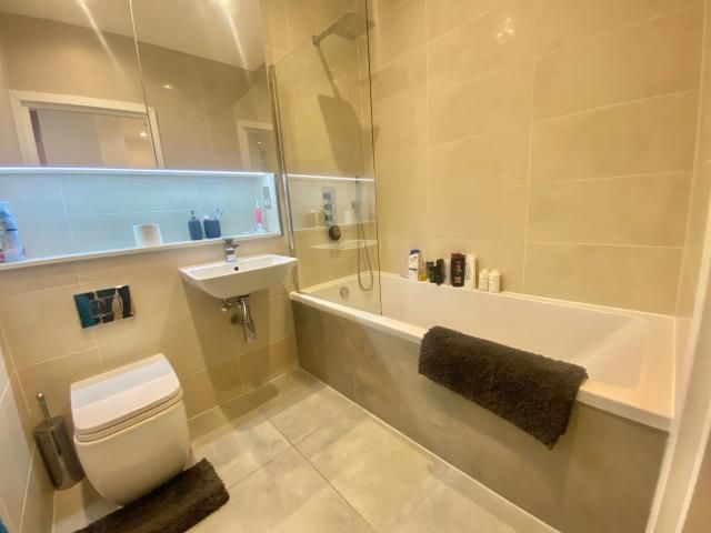 Property photo 3 of 7 Bathroom