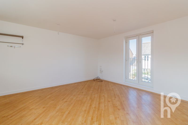 Property photo 2 of 9 Photo 5